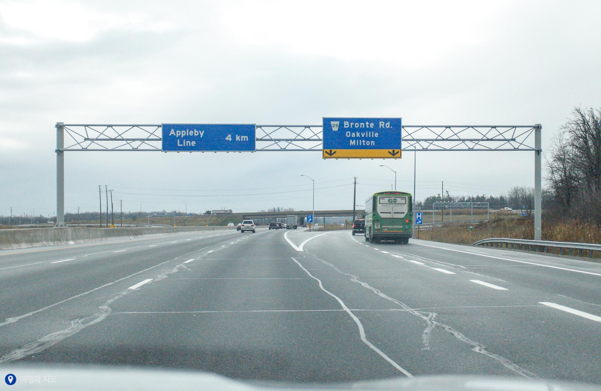 캐나다-고속도로-이정표